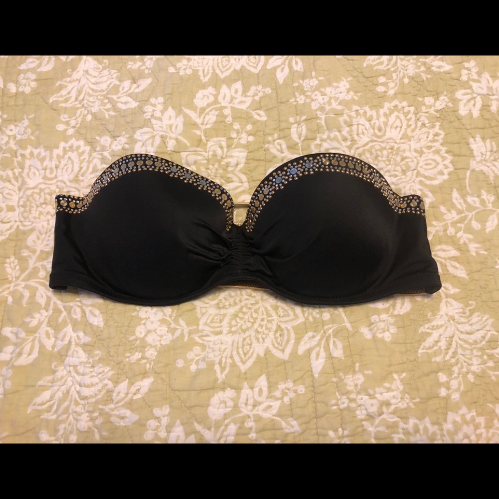 Victorias Secret Swim Top 34B